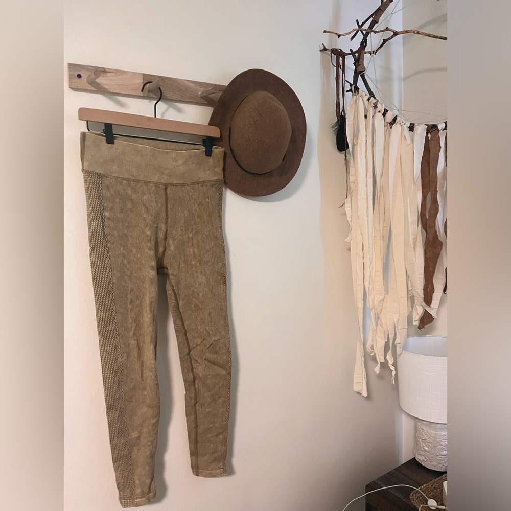 Offline by Aerie yoga pants, leggings